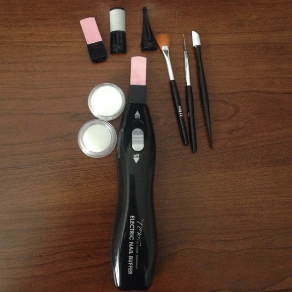 Nail Buffer Including Nail Accesories