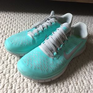Tiffany blue Nike 3.0's