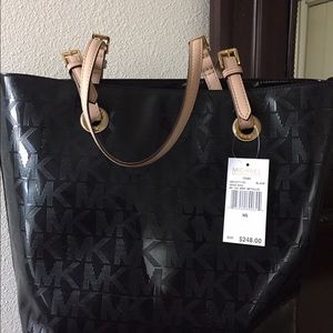 Michael Kors tote