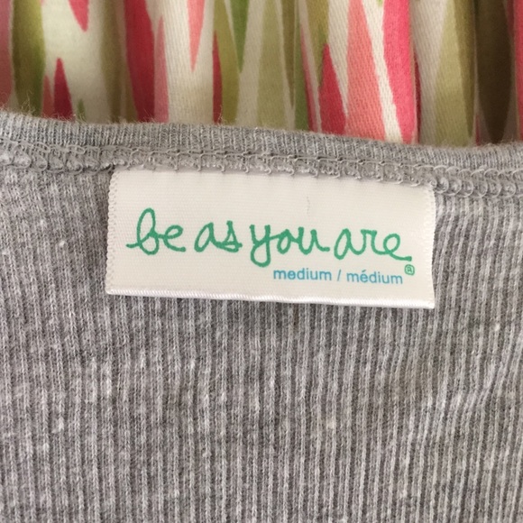 Top - Picture 2 of 3