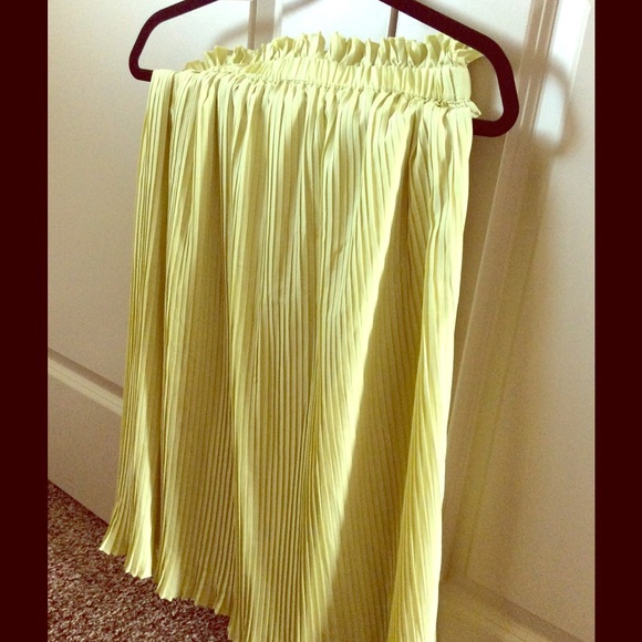 Pleated skirt Size M
