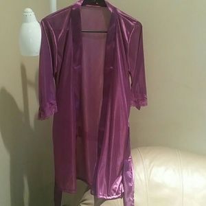 🚫SOLD🚫Silk purple lacy sleeve robe