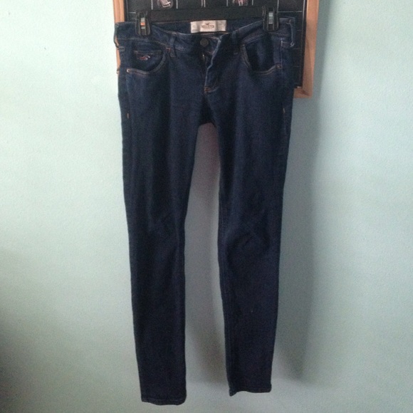 Dark hollister jeans - Picture 1 of 1