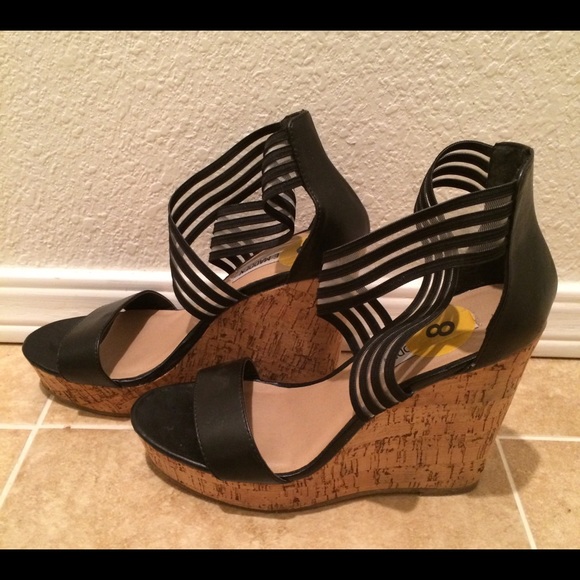 Steve Madden Black Cork Wedges Sz 8