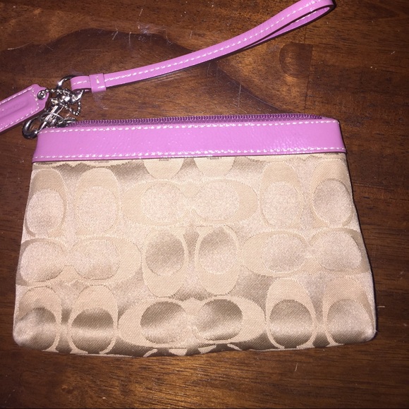 Small Coach wristlet