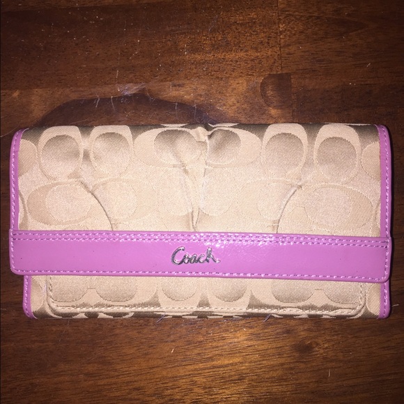 Coach trifold wallet
