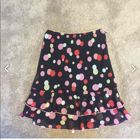 Thin and flowy skirt - Picture 3 of 4