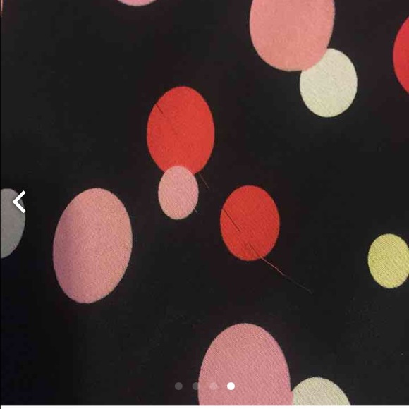 Thin and flowy skirt - Picture 4 of 4