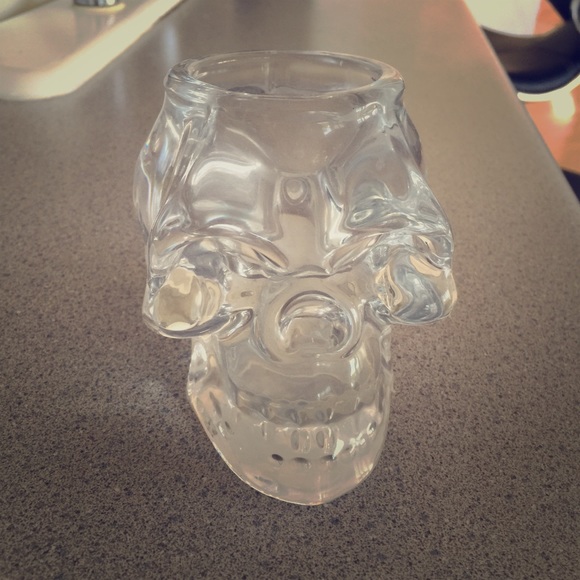 Skull Holder