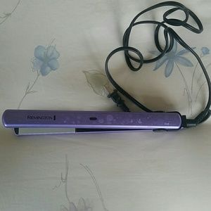 REMINGTON FLAT IRON