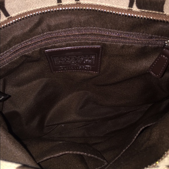 Coach crossbody - Picture 3 of 3