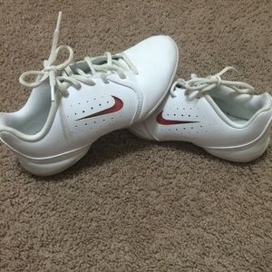 Nike cheer shoes