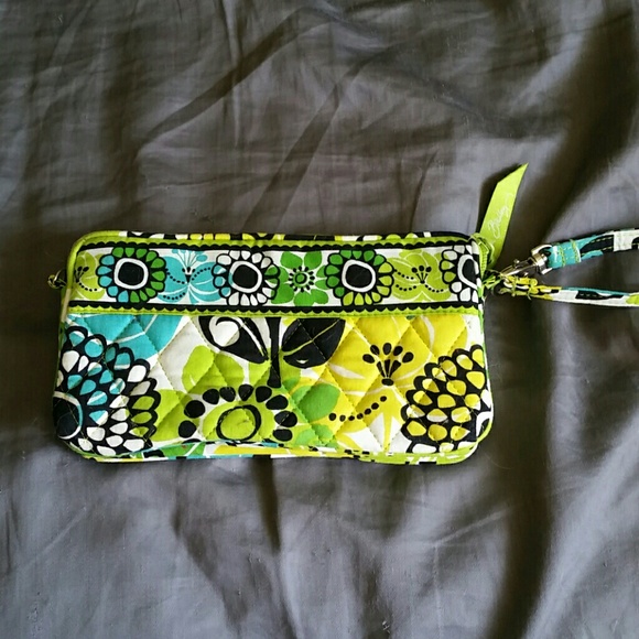 Vera bradley wristlet