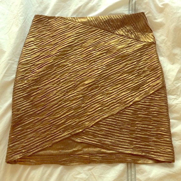 "Torn" miniskirt new without tags