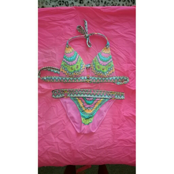 Vs & oakley swim bundle!