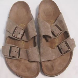 NEW/No Tags Suede Tan Birkenstocks