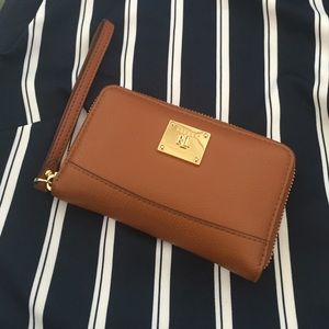 Ralph Lauren wristlet / wallet