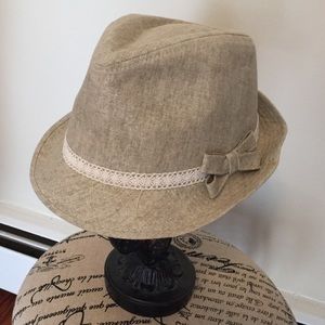Tan hat fedora with bow
