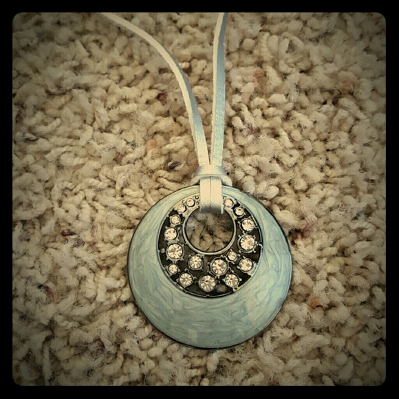 Beautiful necklace!