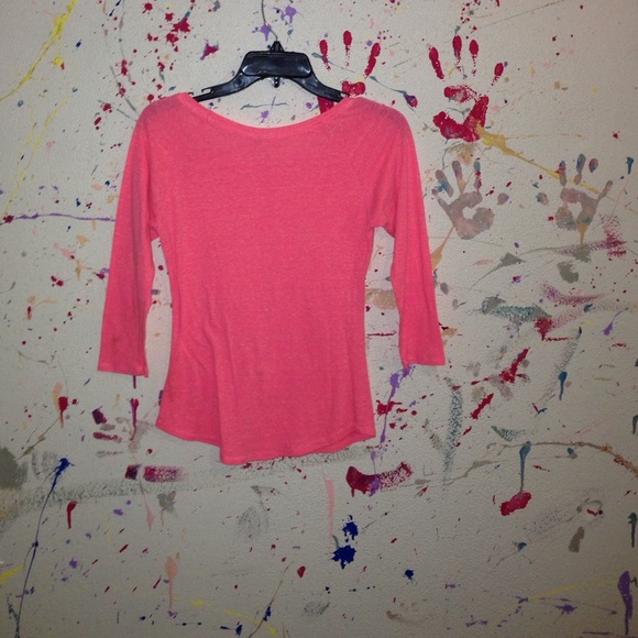 🐷Pink Top🐷 - Picture 2 of 3