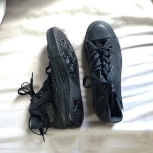 practically new black converse