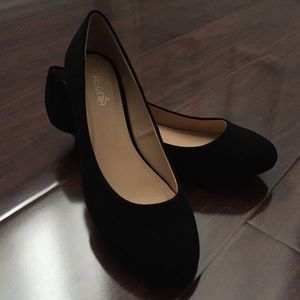 FINAL PRICE DROP- Vegan leather heels