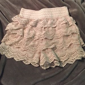 Cream lace shorts