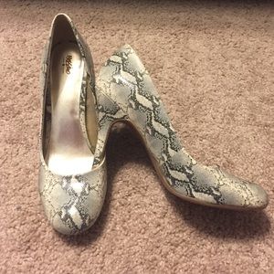 Snake skin high heels