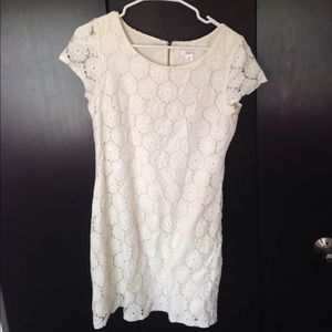 White lace dress