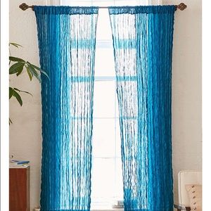 URBAN OUTFITTERS BLUE CURTAIN