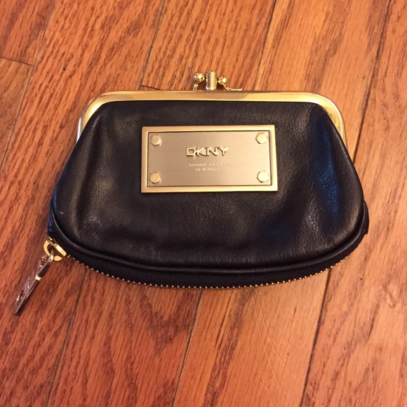 DKNY wallet super cute!