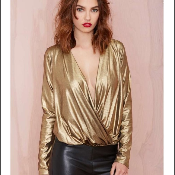 Nasty Gal Gold Plunging Top - Picture 1 of 2