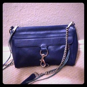 🎉SALE🎉Navy Rebecca Minkoff MAC-like new