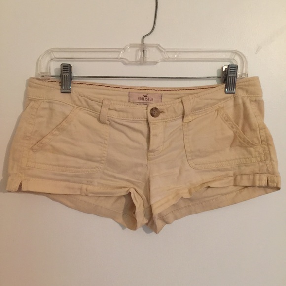 hollister shorts!
