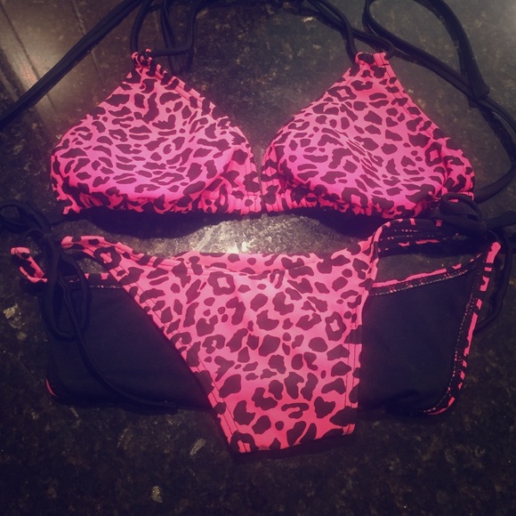 Swimming suit