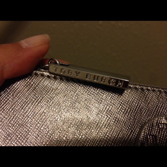 Tory Burch Pewter Wristlet - Picture 3 of 4