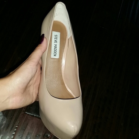 Nude heels - Picture 2 of 4