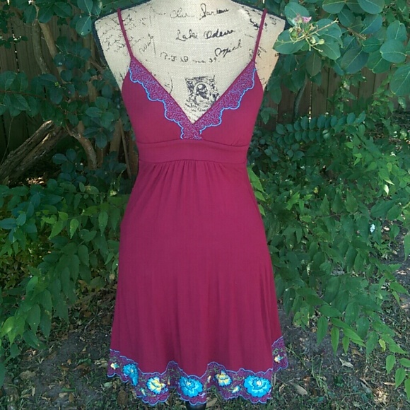 Burgandy cotton dress with embroidery. Size S