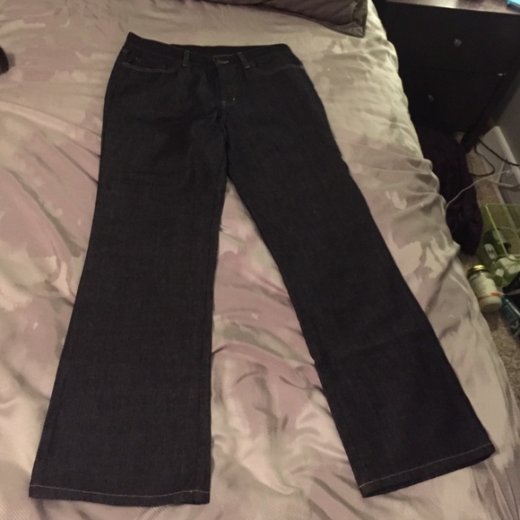 Super dark blue jeans 👖 💙🖤