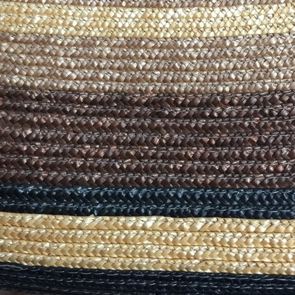 πHPπGorgeous Rattan Handbag - Picture 4 of 4