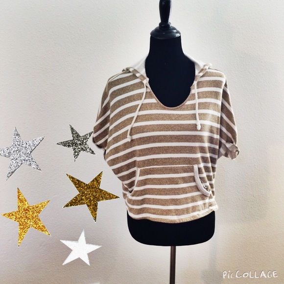 Striped Crop Top with Hood 💛