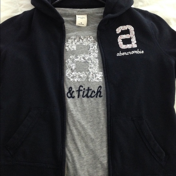 Abercrombie Kids T-Shirt and zip up hoodie - Picture 4 of 4