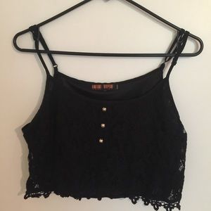 Black crop top!