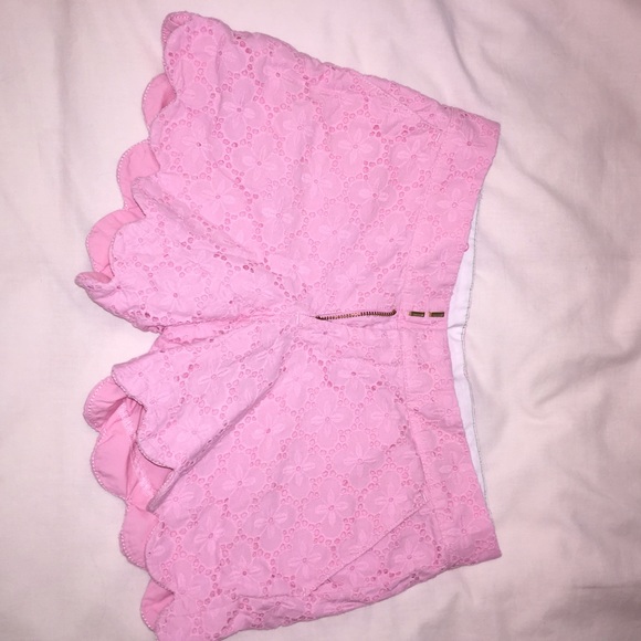 Lilly Pulitzer Scalloped Callahan Shorts