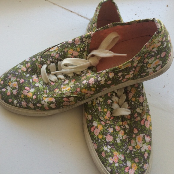 Green&Pink Floral Sneakers