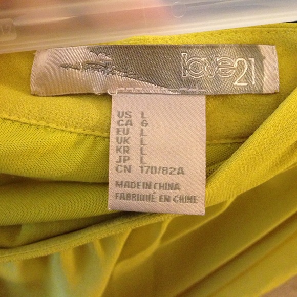 🔴SOLD🔴 Yellow sheer skirt! - Picture 2 of 3