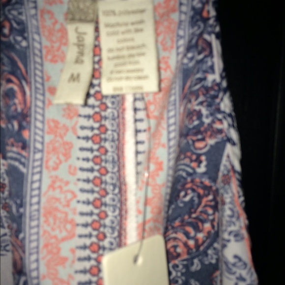 Flowy Top - Picture 4 of 4