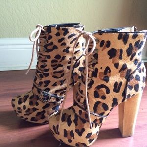 Steve Madden calf hair pumps