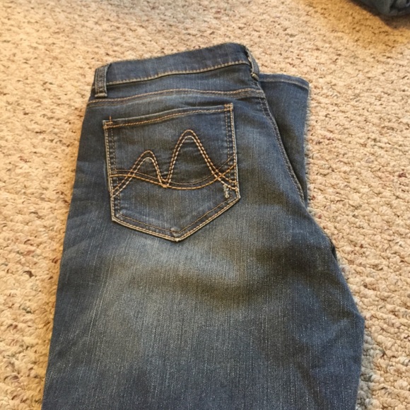 Jeans - Picture 2 of 2