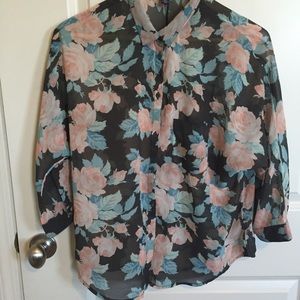 American Eage floral print button up shirt